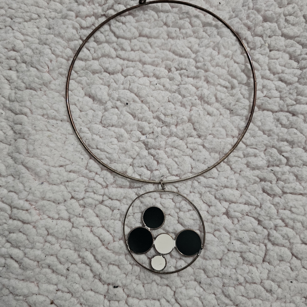 Abstract Jewelry Set - Picture 2 of 3
